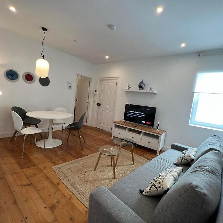 Peaceful 1Br With Shared Terrace At The Nook Apartment Gibraltar Ngoại thất bức ảnh
