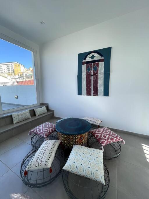 Peaceful 1Br With Shared Terrace At The Nook Apartment Gibraltar Ngoại thất bức ảnh