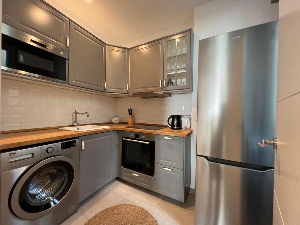 Peaceful 1Br With Shared Terrace At The Nook Apartment Gibraltar Ngoại thất bức ảnh