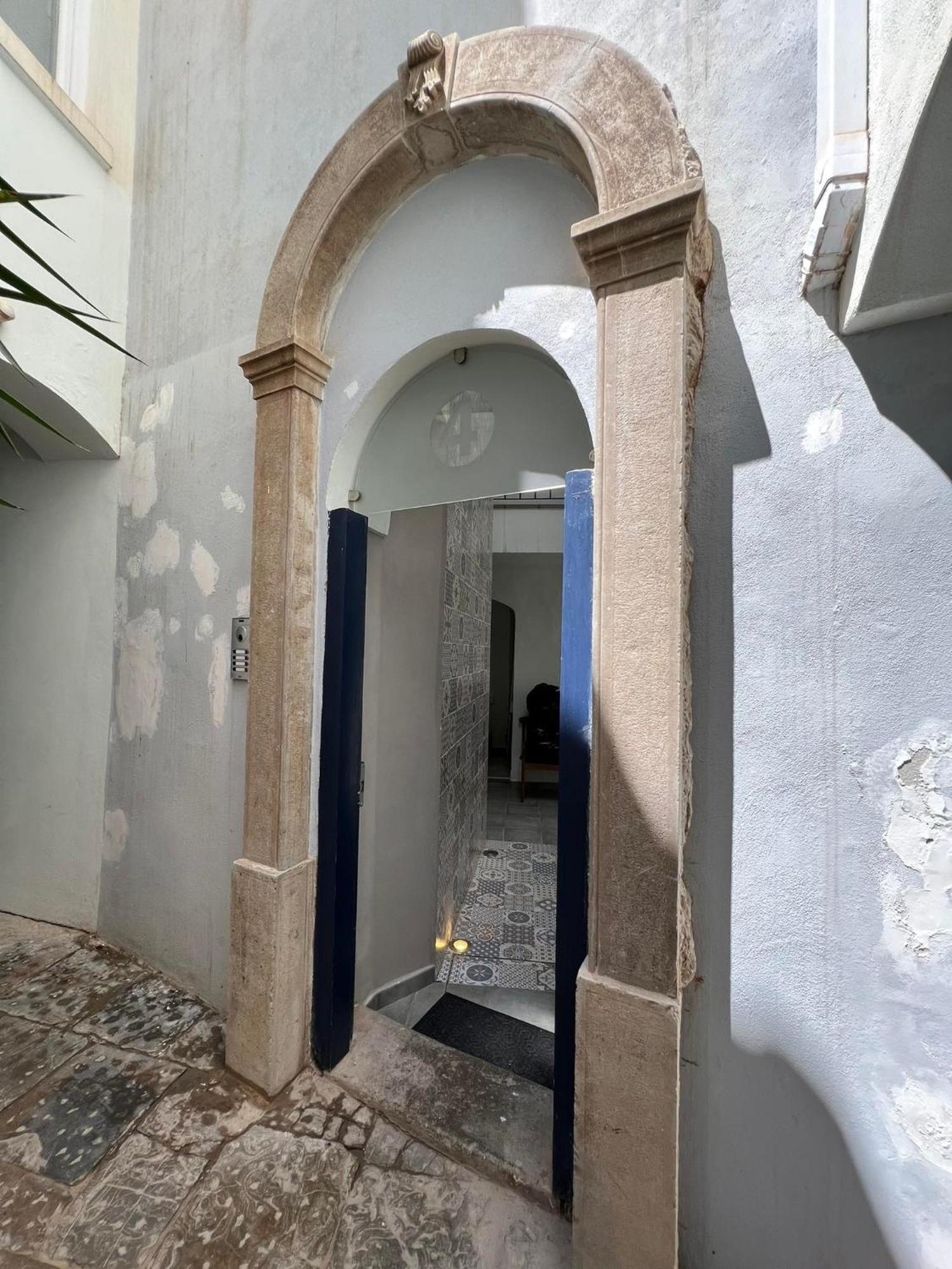 Peaceful 1Br With Shared Terrace At The Nook Apartment Gibraltar Ngoại thất bức ảnh